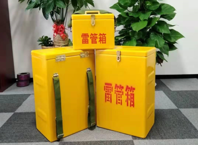 聂荣如何防止雷管箱炸药箱等矿用物品生锈？
